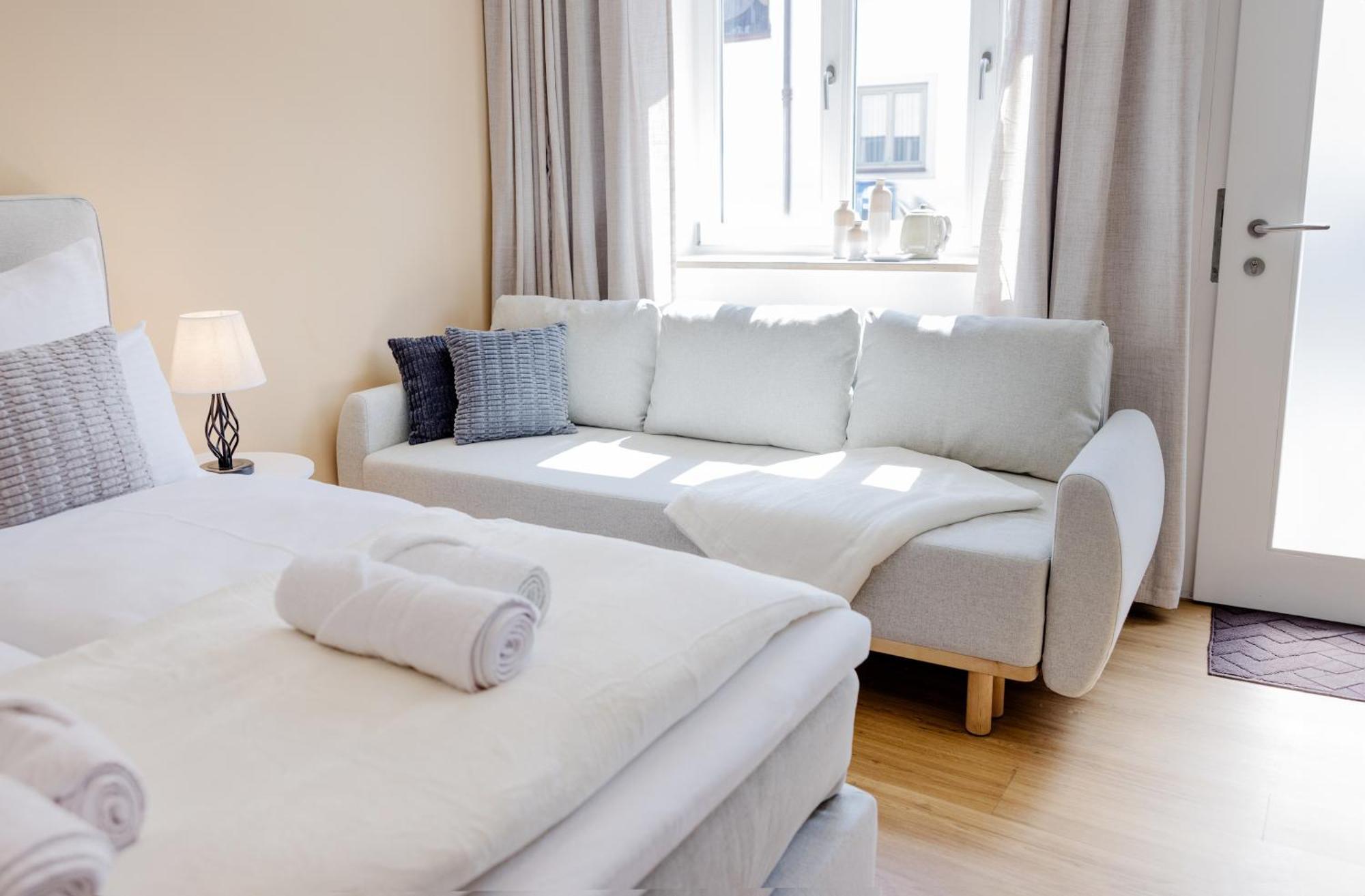 Lumen Homes - Altstadt-Studio Direkt Im Zentrum, Kueche, Netflix, Oeffentlicher Parkplatz Ums Eck 잉골슈타트 외부 사진