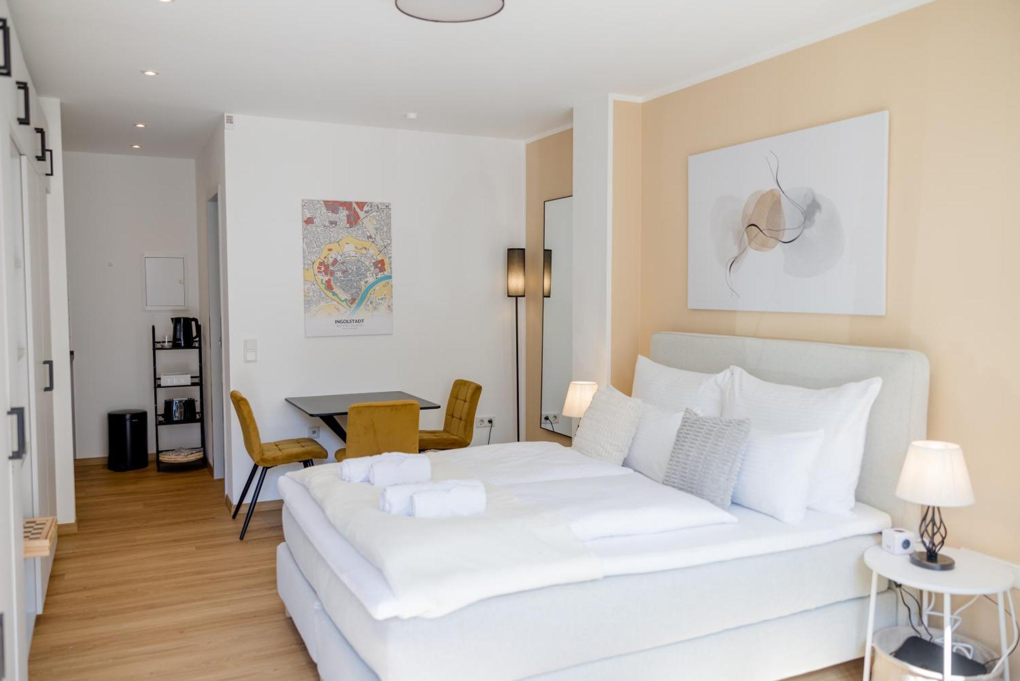 Lumen Homes - Altstadt-Studio Direkt Im Zentrum, Kueche, Netflix, Oeffentlicher Parkplatz Ums Eck 잉골슈타트 외부 사진
