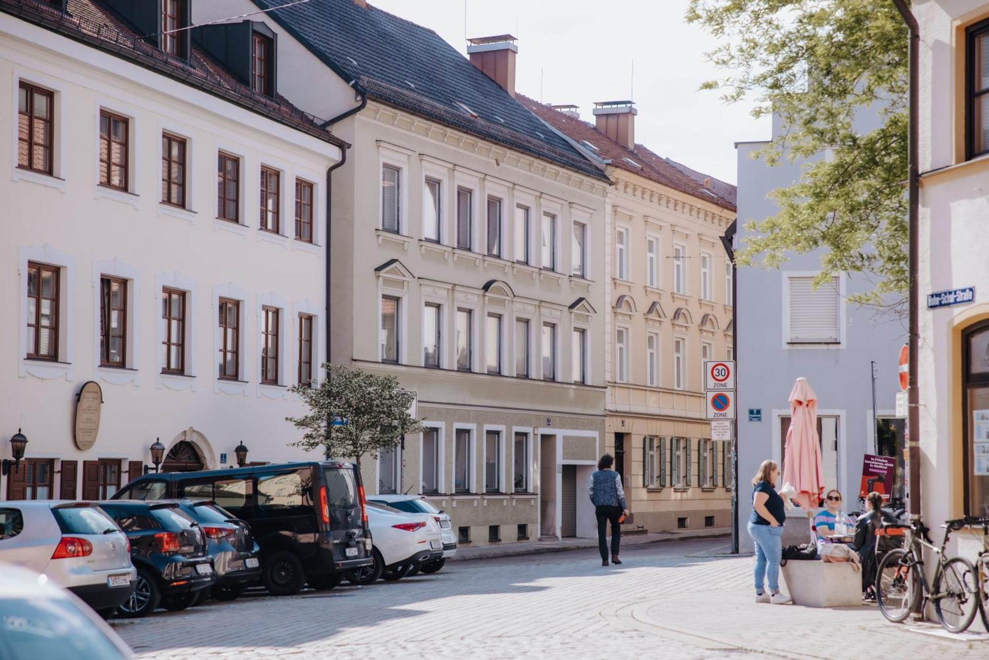 Lumen Homes - Altstadt-Studio Direkt Im Zentrum, Kueche, Netflix, Oeffentlicher Parkplatz Ums Eck 잉골슈타트 외부 사진